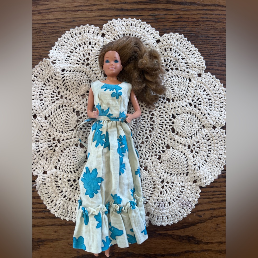 Vintage 1979 Mattel Barbie Doll with Blonde Hair and Floral Outfit